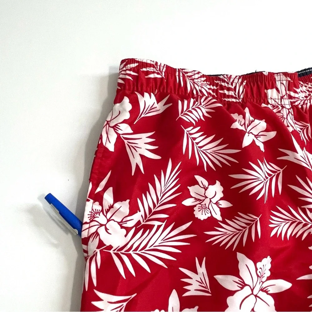 Lands’ End Men’s Red Palm Swim Trunks 9” Inseam Swim Shorts Medium Size 32-34